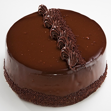 Geleneksel Tariflerle 6–9 Kişilik Çikolatalı Yaş Pasta
